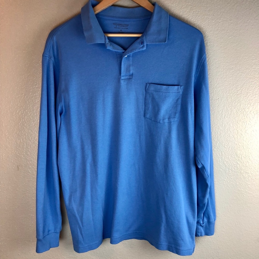 RoundTree & York’s Blue Medium Cotton Shirt